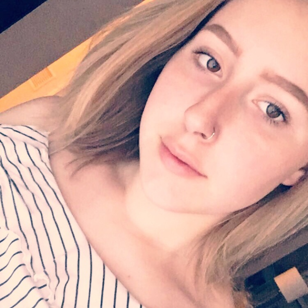 Meet your Posher, Emma